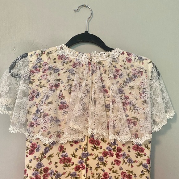 Floral Dress with Lace Overlay Sz S - Picture 8 of 10